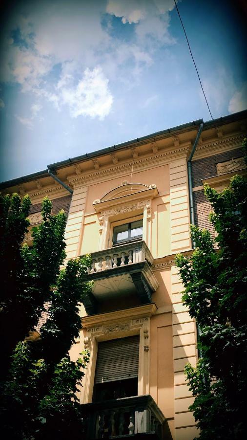 Goodmood Apartment Дебрецен Екстер'єр фото